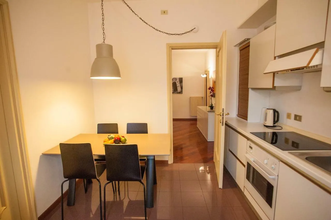 Apartamento Italianflat - Via Mazzini Verona 0*,  Italia